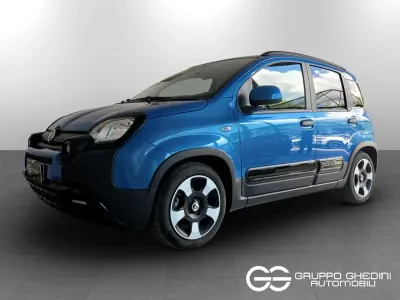 Usata Fiat Panda Cross Cross 69 CV (50 kW) 2025 Blu Utilitaria