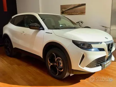 Nuova Alfa Romeo GT Junior 136 CV (100 kW) 2025 Bianco SUV