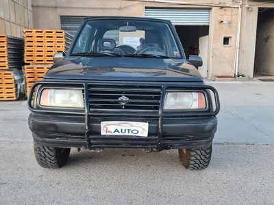Usata Suzuki Vitara 75 CV (55 kW) 1990 Grigio SUV