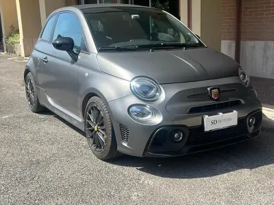 Usata Abarth 595C Competizione 179 CV (131 kW) 2021 Tar cold grey Cabrio