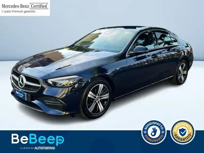 Usata Mercedes C200 162 CV (119 kW) 2022 Blu metallizzato Berlina