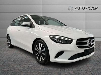 Bianco / pastello Usata 2022 Mercedes B180 Monovolume | 22.700 € (Ottimo prezzo)