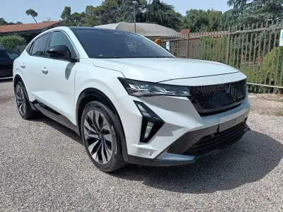 Usata Renault Rafale Techno 131 CV (96 kW) 2025 Bianco SUV