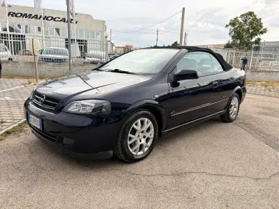 Usata Opel Astra 101 CV (74 kW) 2002 Bluazzurro Cabrio