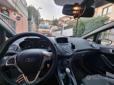 Usata Ford Fiesta ST-Line 95 CV (69 kW) 2016 Nero Berlina