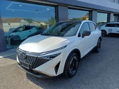 Nowe Nissan Qashqai N-Connecta 190 KM (139 kW) 2026 Biały SUV