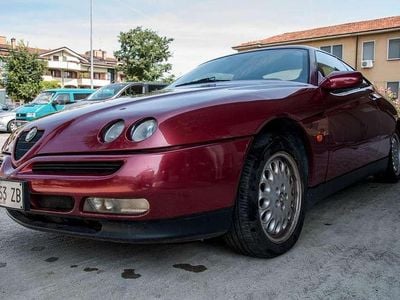 Second-hand Alfa Romeo GTV Lusso 150 CP (110 kW) 1996 Coupe