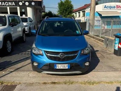 Usata Opel Karl Rocks 73 CV (53 kW) 2018 Blu/azzurro Utilitaria