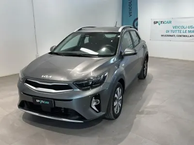 Usata Kia Stonic Urban 101 CV (74 kW) 2023 Grigio SUV