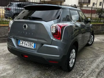 Usata SsangYong Tivoli 128 CV (94 kW) 2023 Grigio SUV