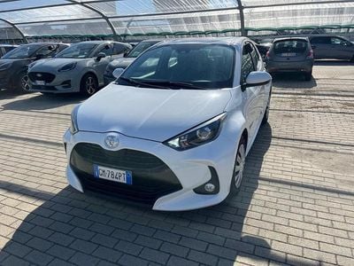 Bianco Usata 2023 Toyota Yaris Active Utilitaria | 13.990 € (Buon prezzo)
