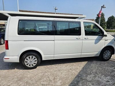 Begagnad VW Multivan Comfortline 150 HK (110 kW) 2019 Vit Minibuss