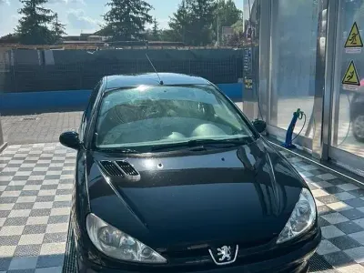 Usata Peugeot 206 68 CV (50 kW) 2005 Nero Berlina