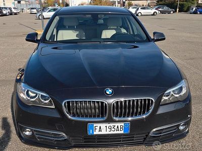 Usata BMW 520 Luxury Line 190 CV (139 kW) 2015 Grigio Station wagon