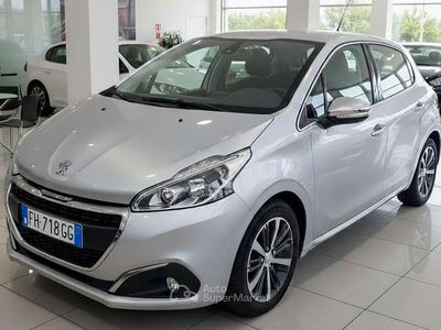 Usata Peugeot 208 82 CV (60 kW) 2017 Argento Utilitaria