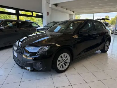 Usata Audi A3 150 CV (110 kW) 2022 Nero Berlina