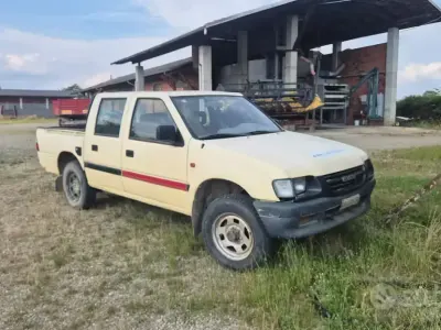 Usata Isuzu Campo 109 CV (80 kW) 1999 Pick-up
