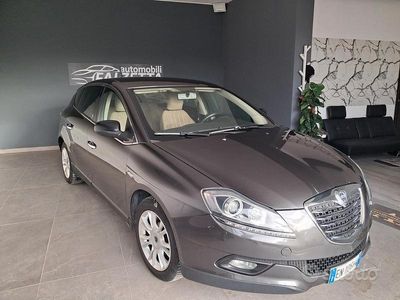 Usata Lancia Delta 120 CV (88 kW) 2012 Grigio Utilitaria