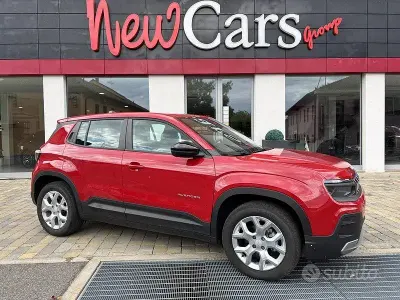 Usata Jeep Avenger Altitude 101 CV (74 kW) 2024 Rosso SUV