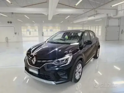 Usata Renault Captur Business 115 CV (84 kW) 2021 Nero SUV