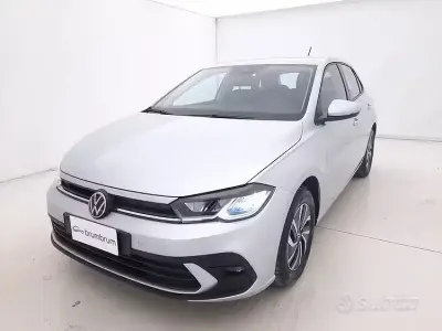 Usata VW Polo Life 95 CV (69 kW) 2023 Grigio Utilitaria