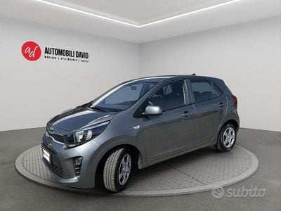 Usata Kia Picanto Urban 67 CV (49 kW) 2022 Grigio Utilitaria