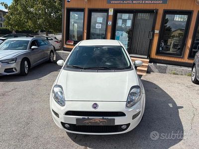 Usata Fiat Punto Street 95 CV (69 kW) 2018 Bianco Utilitaria