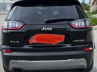Używany Jeep Cherokee Limited 194 KM (142 kW) 2018 Czarny SUV