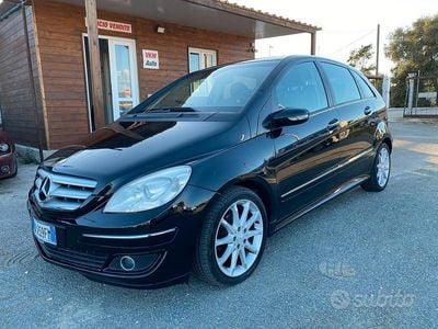 Usata Mercedes B180 110 CV (80 kW) 2008 Nero Monovolume