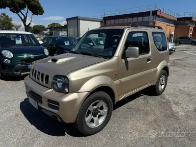 Usata Suzuki Jimny 86 CV (63 kW) 2006 Marrone SUV