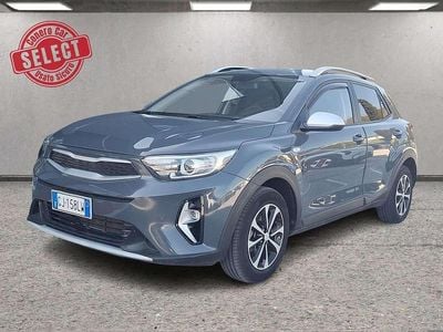Używany Kia Stonic Urban 82 KM (60 kW) 2022 Szary SUV