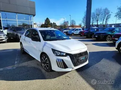 Nuova Peugeot 208 Style 100 CV (73 kW) 2026 Utilitaria