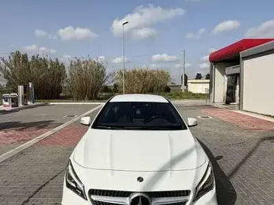 Usata Mercedes CLA220 Shooting Brake Premium 177 CV (130 kW) 2017 Station wagon