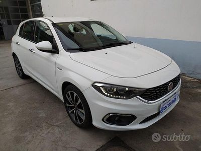 Usata Fiat Tipo Lounge 120 CV (88 kW) 2018 Bianco Berlina