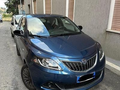 Usata Lancia Ypsilon 69 CV (50 kW) 2024 Blu Utilitaria
