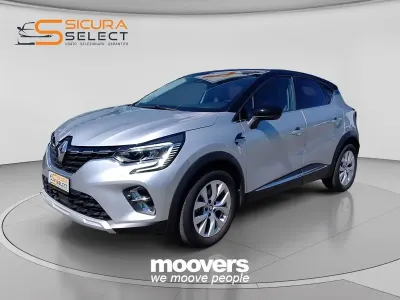 Usata Renault Captur Intens 94 CV (69 kW) 2022 Argento / tetto nero SUV