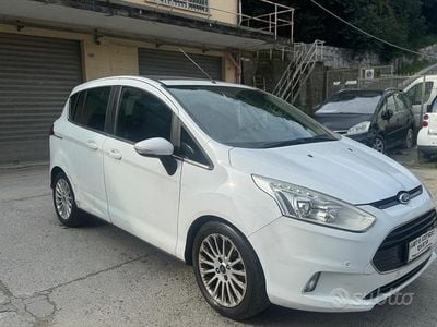 Usata Ford B-MAX Titanium 100 CV (73 kW) 2013 Bianco Monovolume