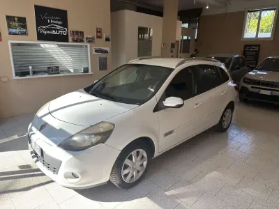 Usata Renault Clio GrandTour Dynamique 88 CV (64 kW) 2012 Bianco Station wagon