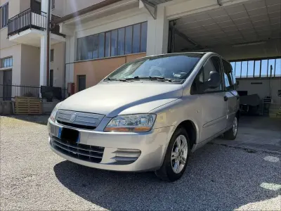 Usata Fiat Multipla Active 116 CV (85 kW) 2006 Grigio Monovolume