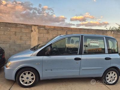Usata Fiat Multipla 116 CV (85 kW) 2006 Blu Monovolume