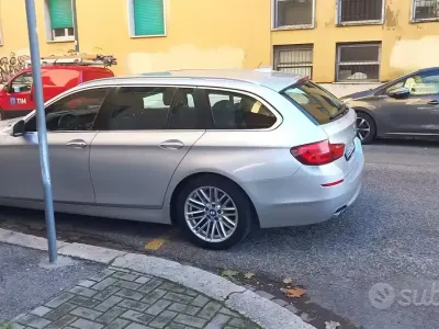 Usata BMW 520 184 CV (135 kW) 2012 Grigio Station wagon