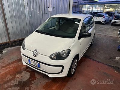 Usata VW up! take up! 60 CV (44 kW) 2015 Bianco Utilitaria