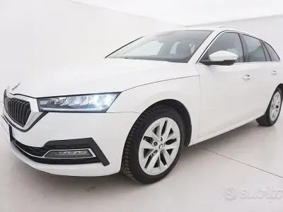 Begagnad Skoda Octavia Style 150 HK (110 kW) 2020 Vit Kombi