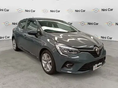 Usata Renault Clio V Zen 140 CV (102 kW) 2021 Grigio scuro Utilitaria