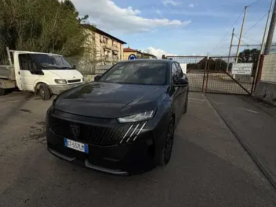 Usata Peugeot 3008 Allure 136 CV (100 kW) 2024 SUV