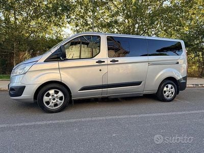 Usata Ford Tourneo 131 CV (96 kW) 2017 Nero Monovolume