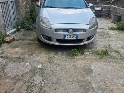 Usata Fiat Bravo 110 CV (80 kW) 2011 Grigio Utilitaria