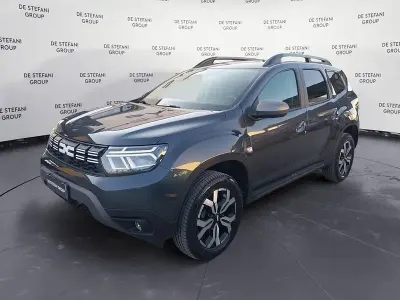 Usata Dacia Duster Journey 101 CV (74 kW) 2023 Grigio SUV