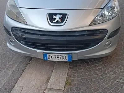 Usata Peugeot 207 73 CV (53 kW) 2007 Grigio Berlina