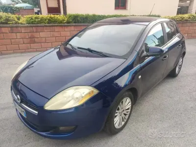 Usata Fiat Bravo Dynamic 90 CV (66 kW) 2009 Blu Utilitaria